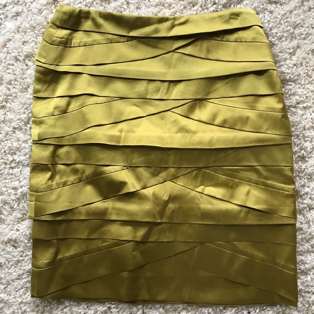 Carlisle green layered tiered skirt sz. 6